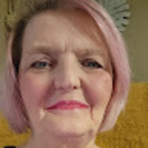 Meet your Posher, Debra